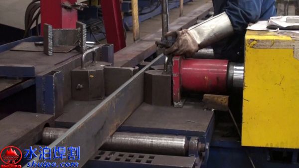 翼板折彎機045